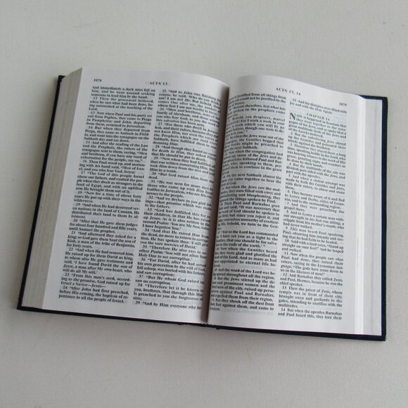 Holy Bible THE GIDEONS IN MEMORY Blue Hardcover Book By Thomas Nelson, Inc - Picture 9 of 10